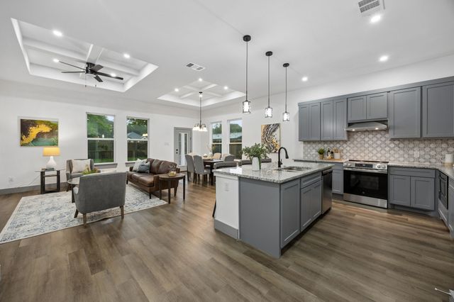 317 Kapuna Drive, Tool, TX 75143