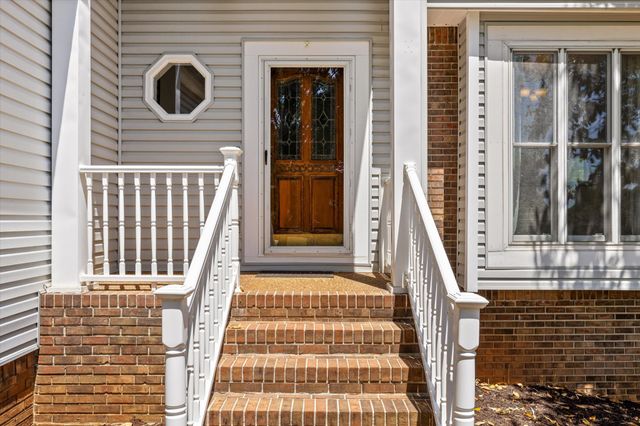 7709 Diamondhead Dr, Ooltewah, TN 37363