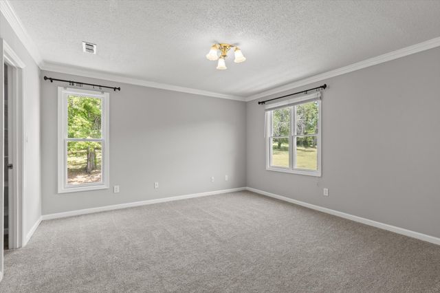 7709 Diamondhead Dr, Ooltewah, TN 37363