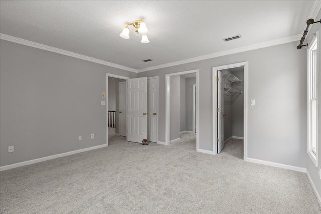 7709 Diamondhead Dr, Ooltewah, TN 37363