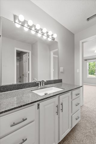 7709 Diamondhead Dr, Ooltewah, TN 37363