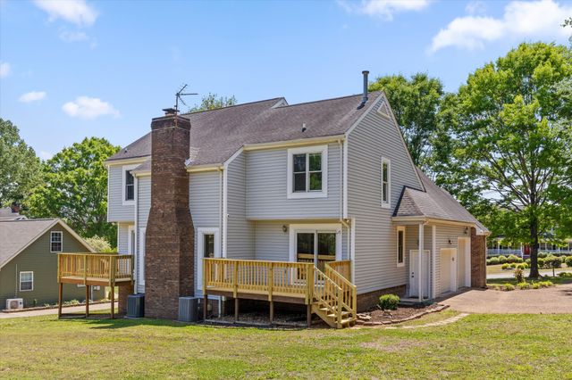 7709 Diamondhead Dr, Ooltewah, TN 37363