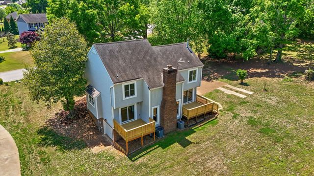 7709 Diamondhead Dr, Ooltewah, TN 37363