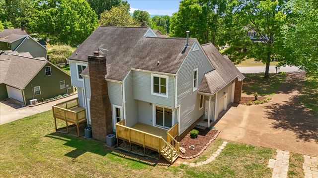 7709 Diamondhead Dr, Ooltewah, TN 37363