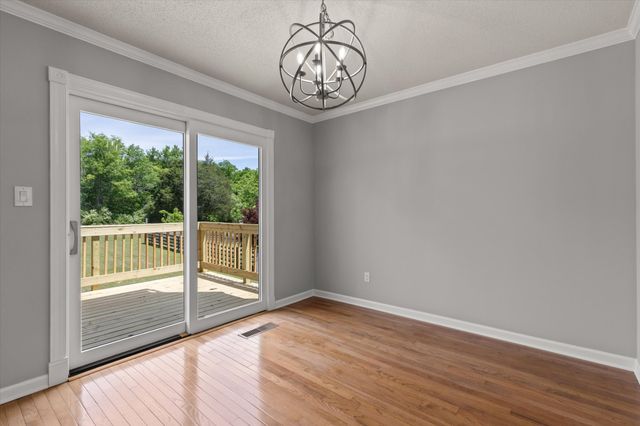 7709 Diamondhead Dr, Ooltewah, TN 37363