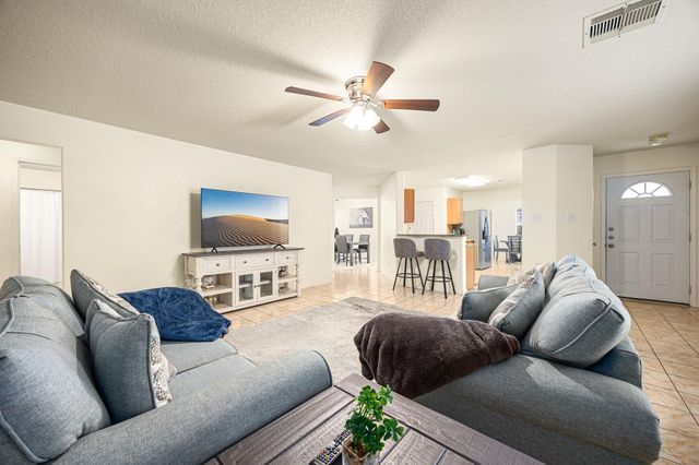 16945 Scenic Knoll, Conroe, TX 77385