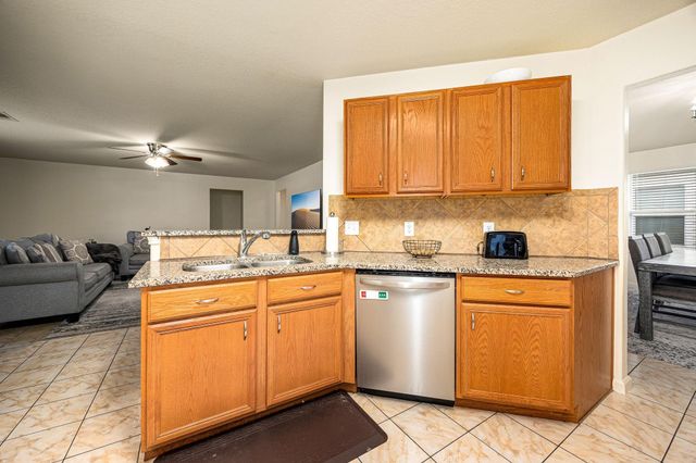 16945 Scenic Knoll, Conroe, TX 77385