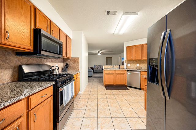 16945 Scenic Knoll, Conroe, TX 77385