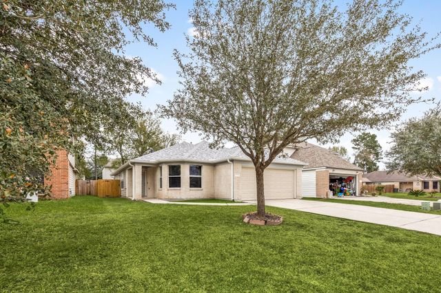 16945 Scenic Knoll, Conroe, TX 77385