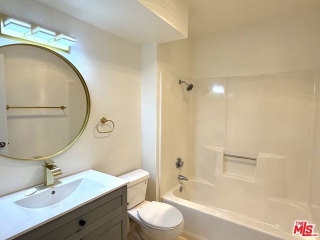 1118 Valencia Street 219, Los Angeles, CA 90015