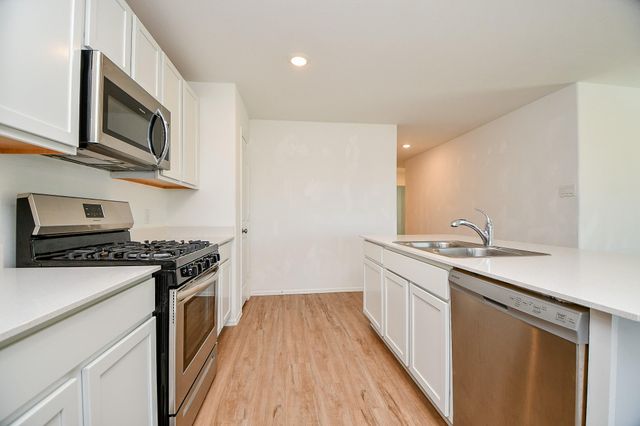 1460 Twilight Green Dr, Katy, TX 77493