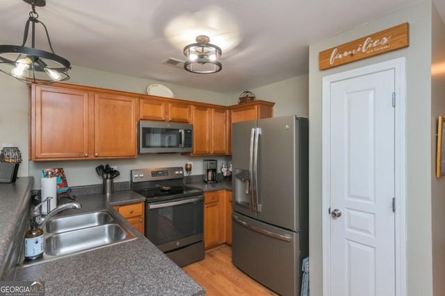 126 Oakview Passage, Canton, GA 30114