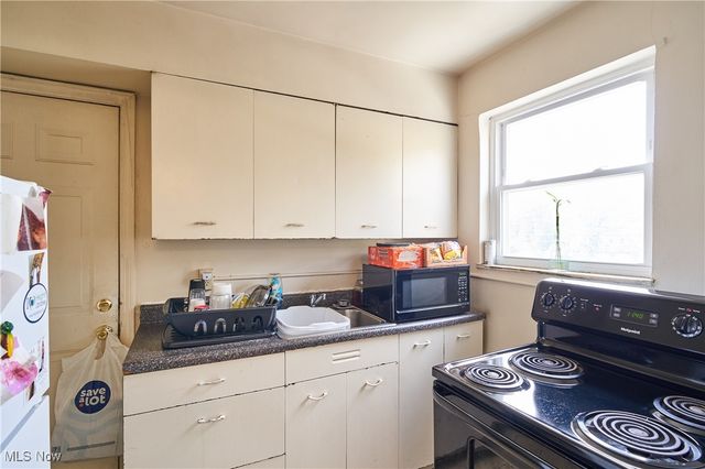 1608 Coventry Road, East Cleveland, OH 44118