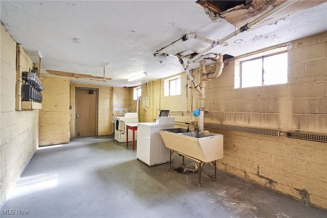 1608 Coventry Road, East Cleveland, OH 44118