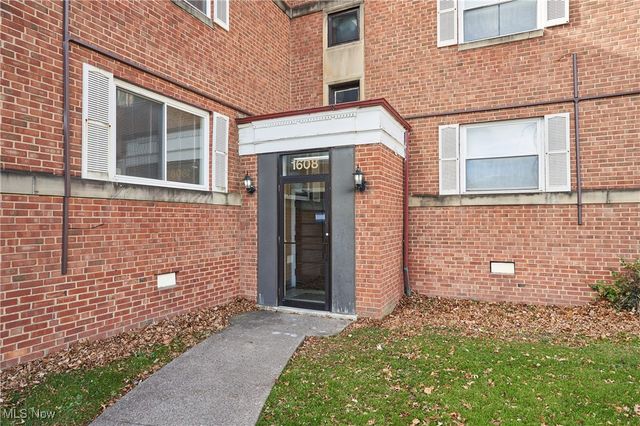 1608 Coventry Road, East Cleveland, OH 44118