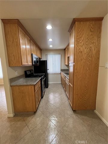 535 E Hazel Street 4, Inglewood, CA 90302