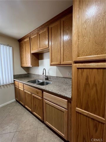 535 E Hazel Street 4, Inglewood, CA 90302
