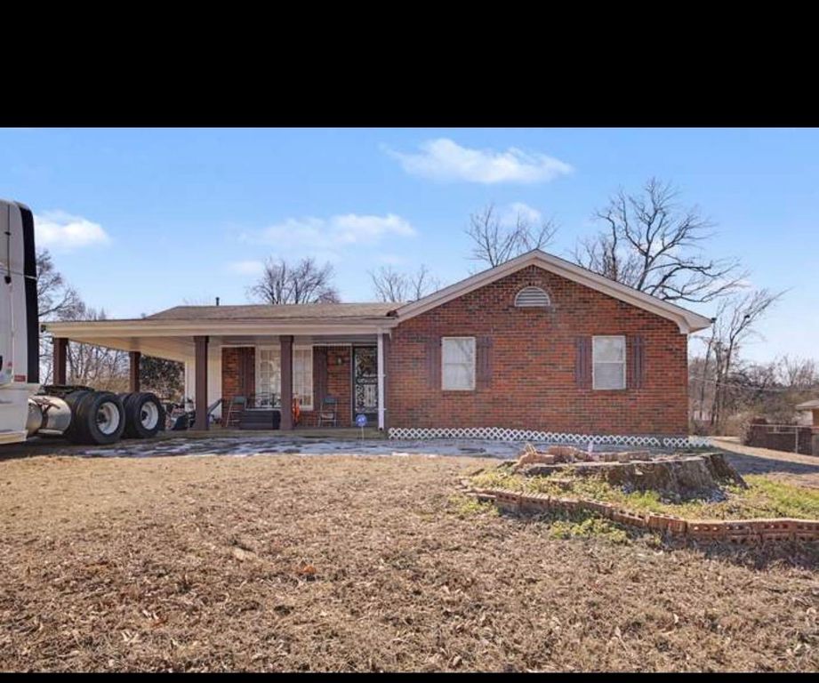307 SUMMERWOOD AVE, Memphis, TN 38109