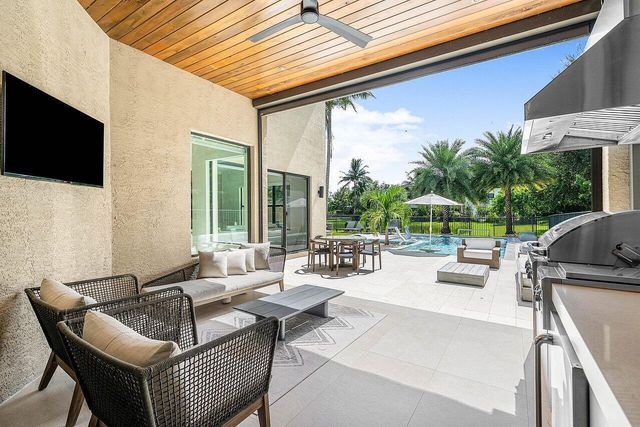 16491 Gateway Bridge Drive, Delray Beach, FL 33446