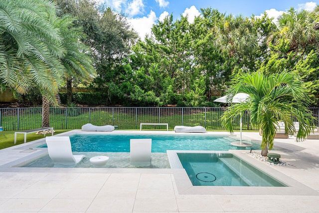 16491 Gateway Bridge Drive, Delray Beach, FL 33446