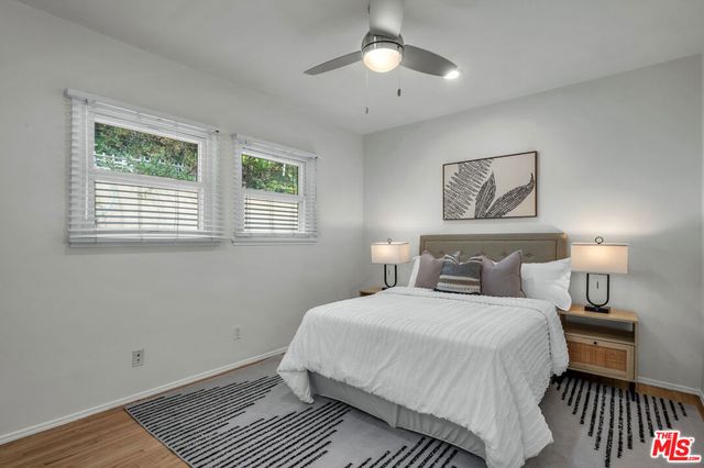 7203 Earldom Avenue, Los Angeles, CA 90293