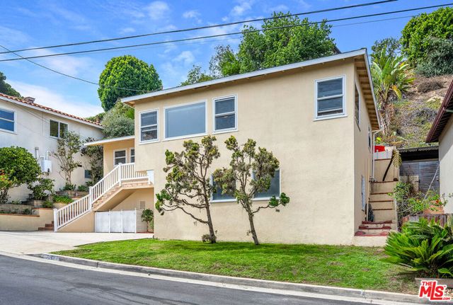 7203 Earldom Avenue, Los Angeles, CA 90293