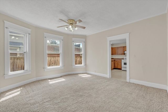 349 10th Street, Moline, IL 61265