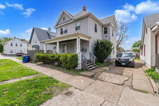 349 10th Street, Moline, IL 61265