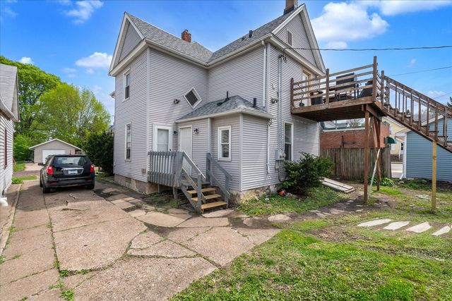 349 10th Street, Moline, IL 61265