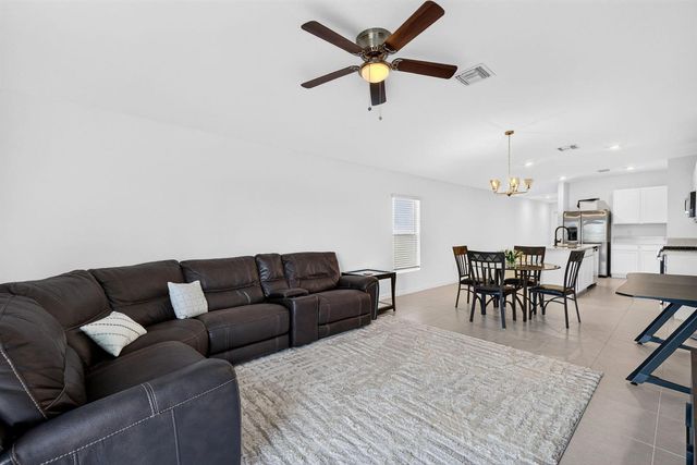 5876 NW Sweetwood Drive, Port St. Lucie, FL 34987