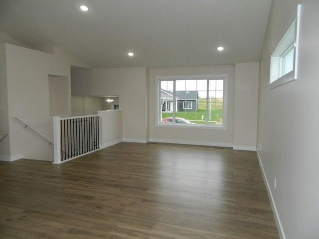 2104 6th Avenue NE, Kasson, MN 55944