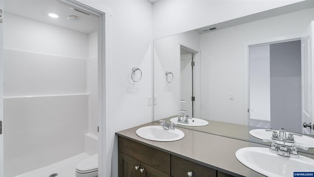 1473 Laura Vista Dr NW, Albany, OR 97321