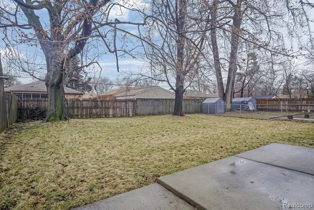 24261 Condon, Oak Park, MI 48237