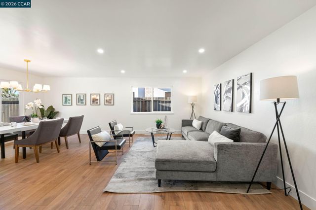 3959 Chestnut Ave, Concord, CA 94519