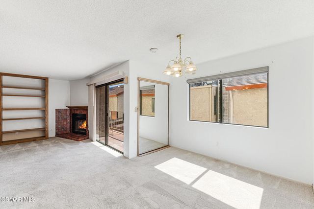 9960 Owensmouth Avenue 7, Chatsworth, CA 91311