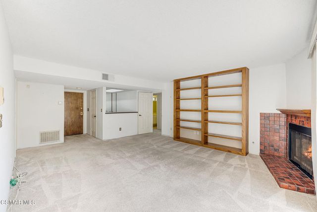 9960 Owensmouth Avenue 7, Chatsworth, CA 91311
