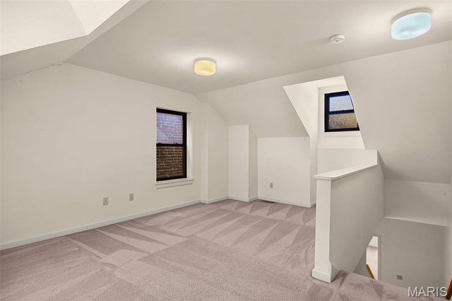 2211 Menard Street, St Louis, MO 63104