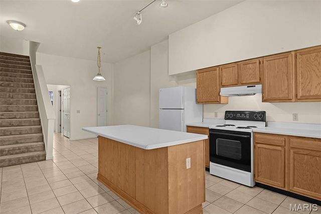 2211 Menard Street, St Louis, MO 63104