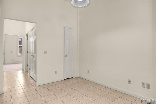 2211 Menard Street, St Louis, MO 63104