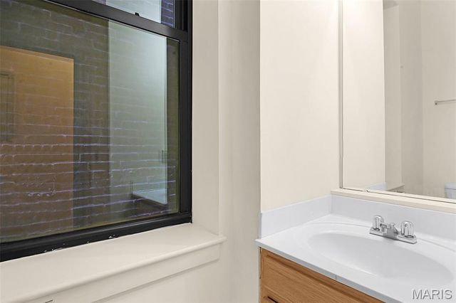 2211 Menard Street, St Louis, MO 63104