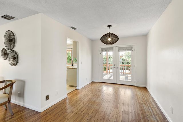 8191 Canyon Oak Dr, Citrus Heights, CA 95610