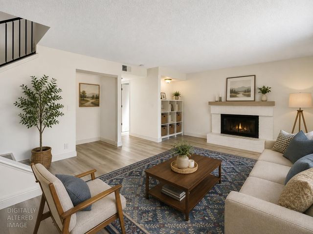 8191 Canyon Oak Dr, Citrus Heights, CA 95610