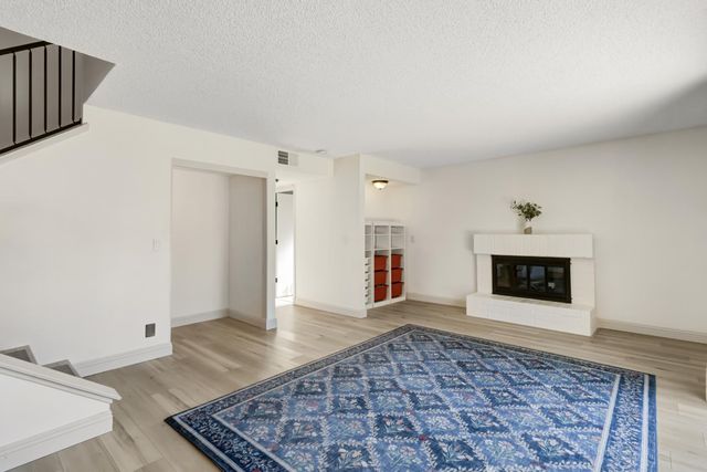 8191 Canyon Oak Dr, Citrus Heights, CA 95610