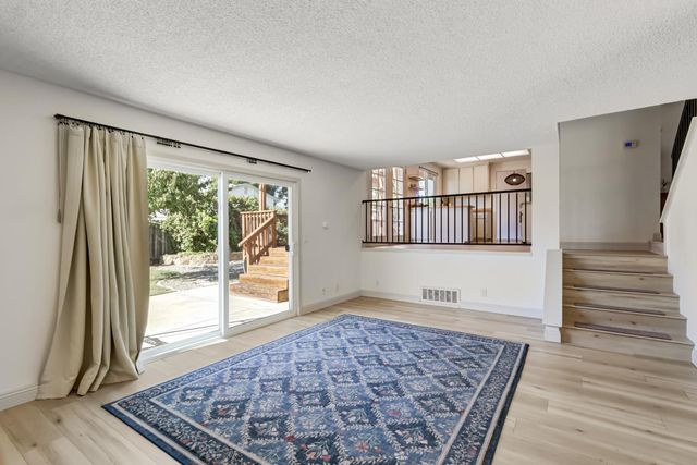 8191 Canyon Oak Dr, Citrus Heights, CA 95610