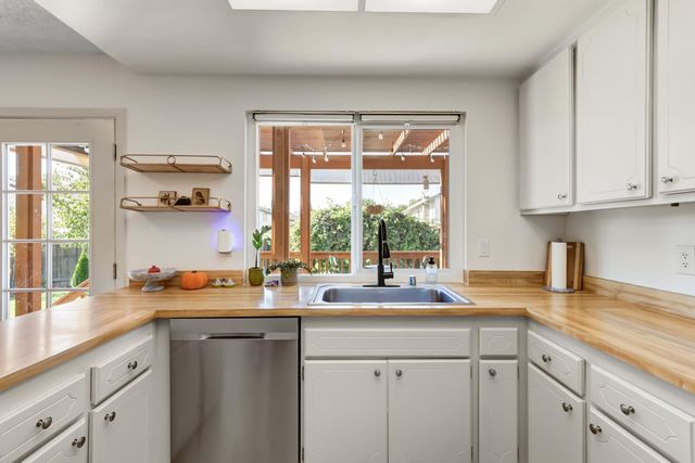 8191 Canyon Oak Dr, Citrus Heights, CA 95610