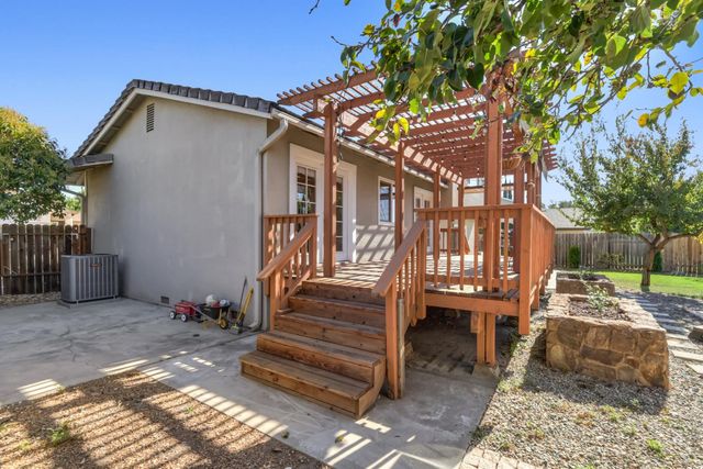 8191 Canyon Oak Dr, Citrus Heights, CA 95610