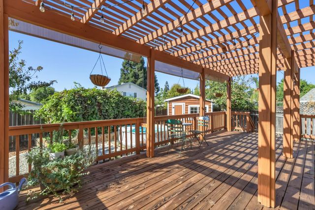 8191 Canyon Oak Dr, Citrus Heights, CA 95610