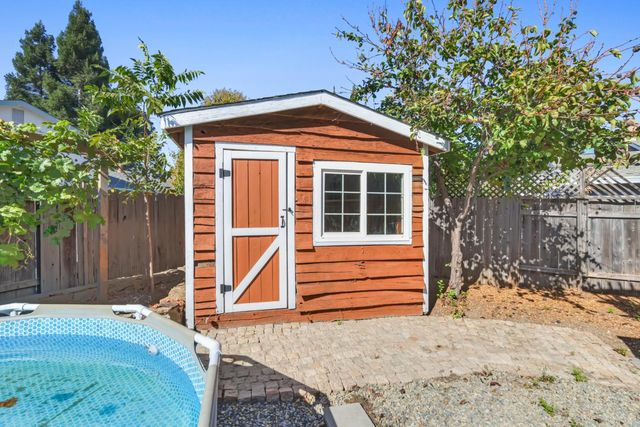 8191 Canyon Oak Dr, Citrus Heights, CA 95610