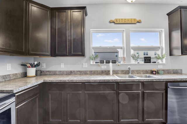 60 Henderson Lane, South Bloomfield, OH 43103