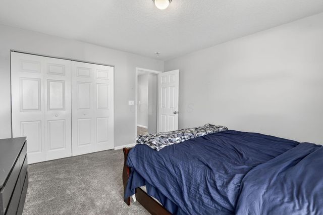 60 Henderson Lane, South Bloomfield, OH 43103